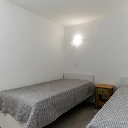 Akivillas Oura Targa *